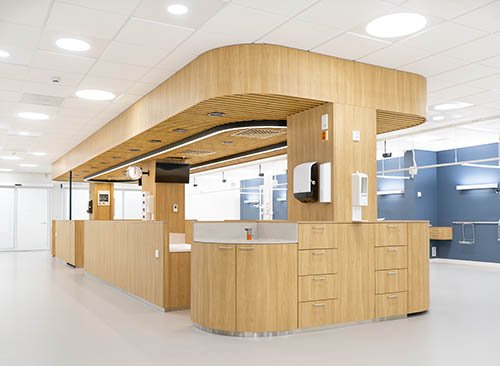 Kuvassa on Lapin keskussairaalan laajennusosan uusi heräämö.